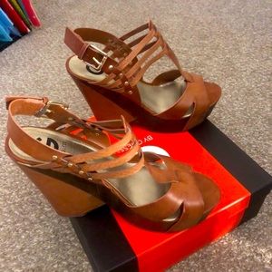 G by Guess Ruthie Heals